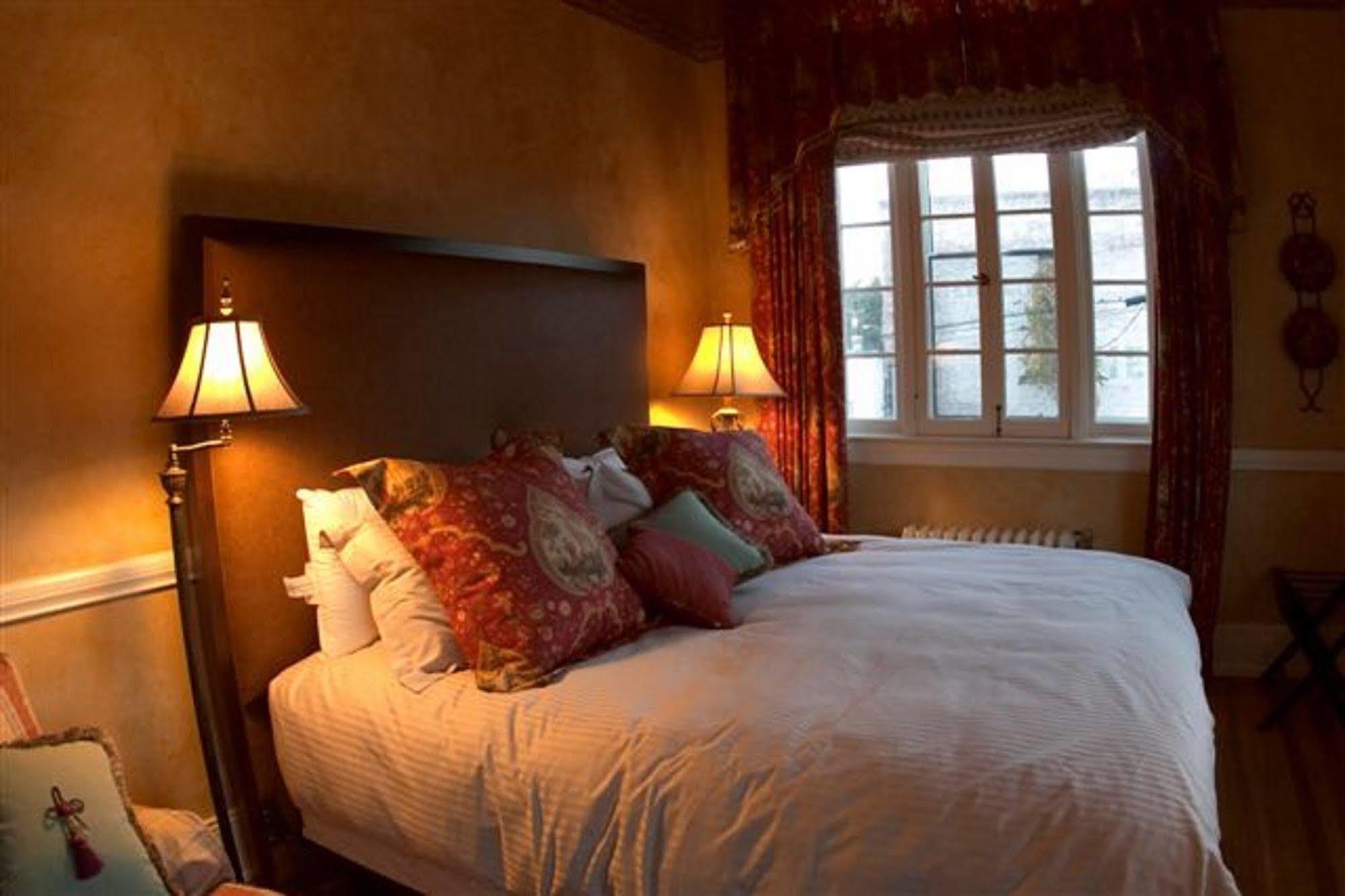 The Firehouse Inn Rutherfordton Zewnętrze zdjęcie